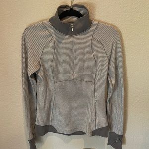 LuluLemon Running Pullover Size 6